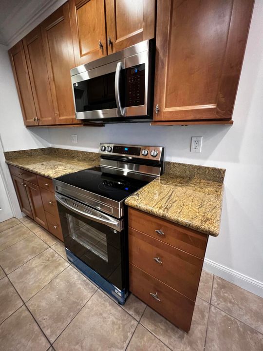 For Rent: $3,600 (3 beds, 2 baths, 1602 Square Feet)