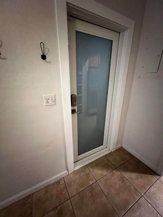 For Rent: $3,600 (3 beds, 2 baths, 1602 Square Feet)