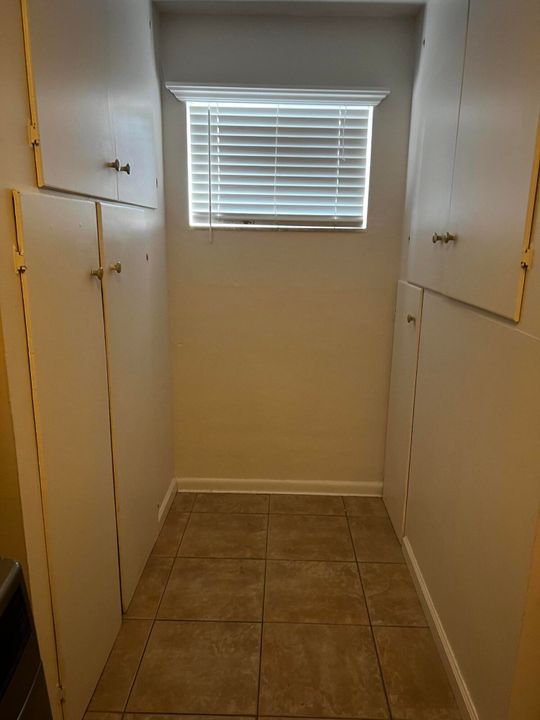 For Rent: $3,600 (3 beds, 2 baths, 1602 Square Feet)