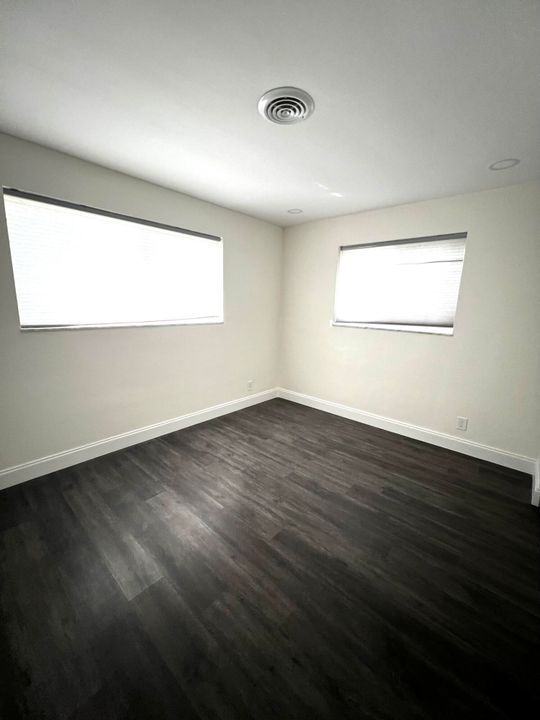 For Rent: $3,600 (3 beds, 2 baths, 1602 Square Feet)