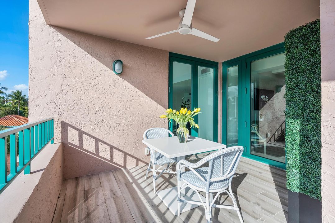 For Sale: $1,225,000 (2 beds, 2 baths, 1524 Square Feet)