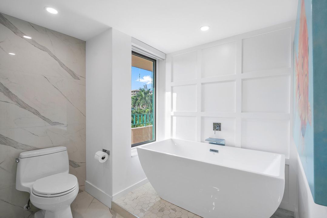 For Sale: $1,225,000 (2 beds, 2 baths, 1524 Square Feet)