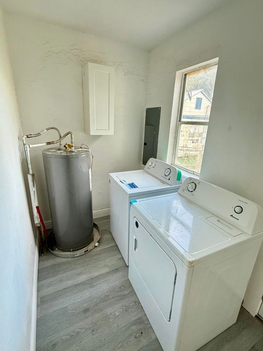 Active With Contract: $265,000 (4 beds, 2 baths, 1538 Square Feet)