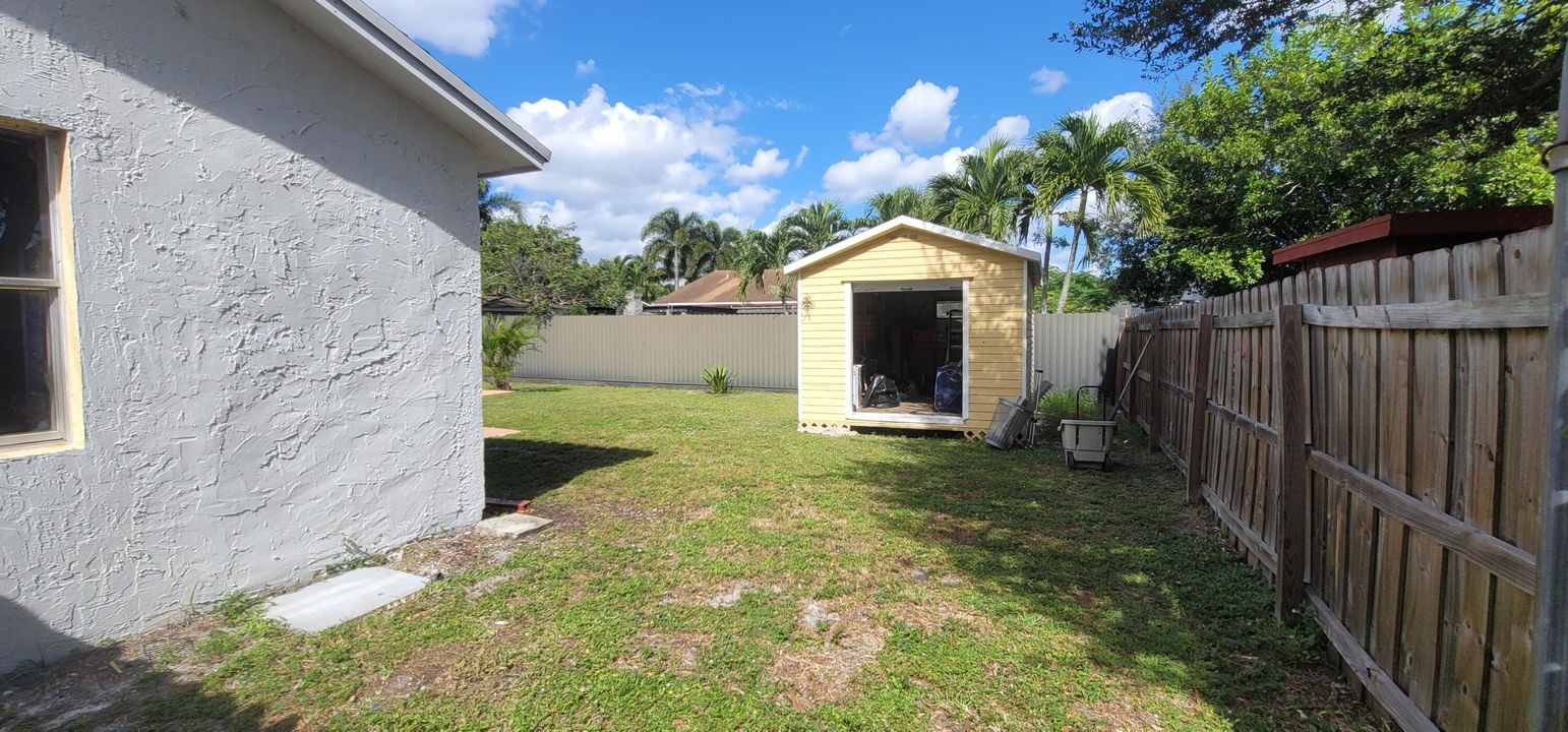 For Sale: $465,000 (3 beds, 2 baths, 1665 Square Feet)