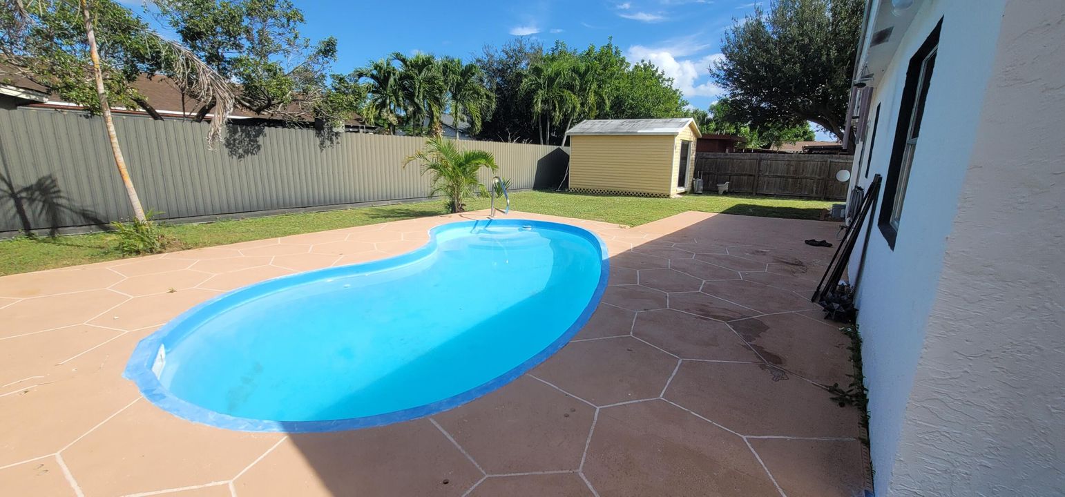 For Sale: $465,000 (3 beds, 2 baths, 1665 Square Feet)