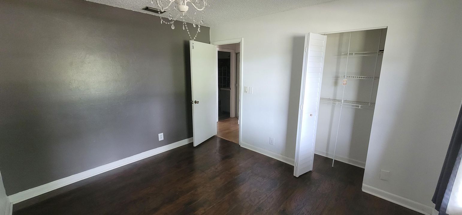 For Sale: $465,000 (3 beds, 2 baths, 1665 Square Feet)