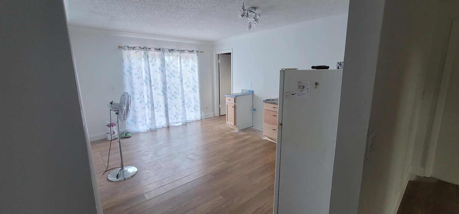 For Sale: $465,000 (3 beds, 2 baths, 1665 Square Feet)