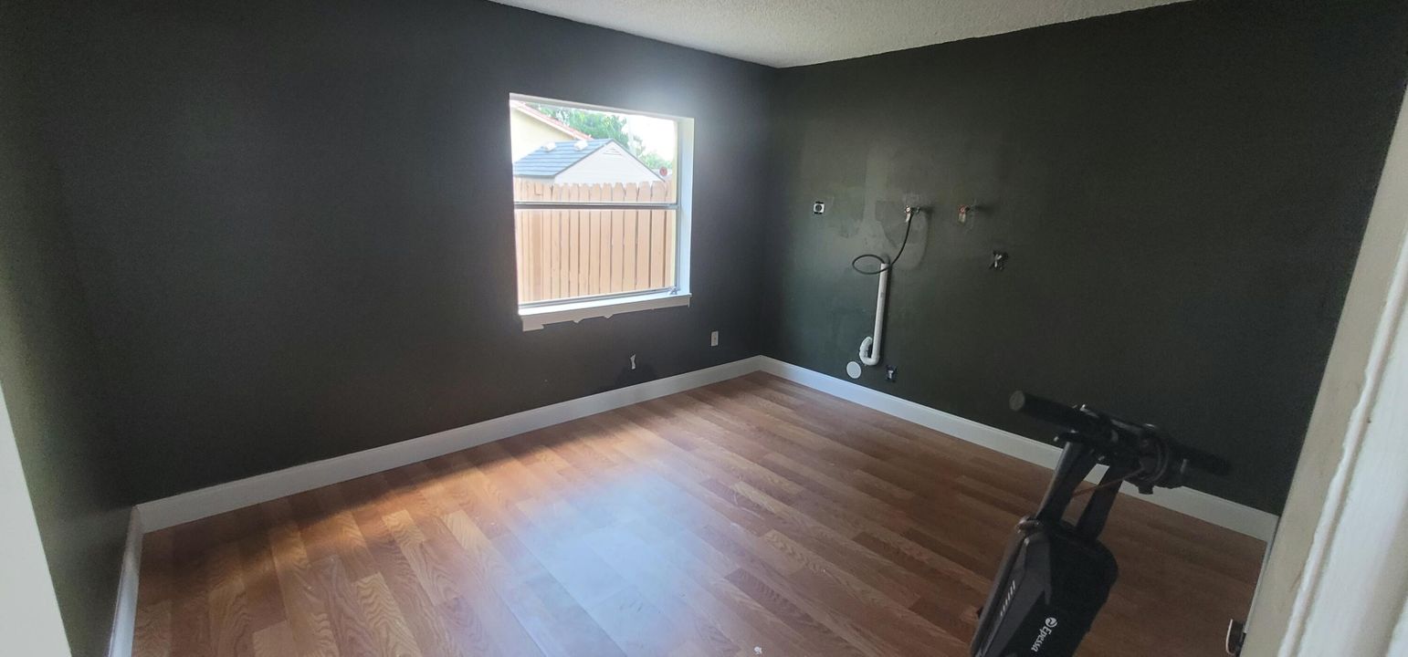 For Sale: $465,000 (3 beds, 2 baths, 1665 Square Feet)