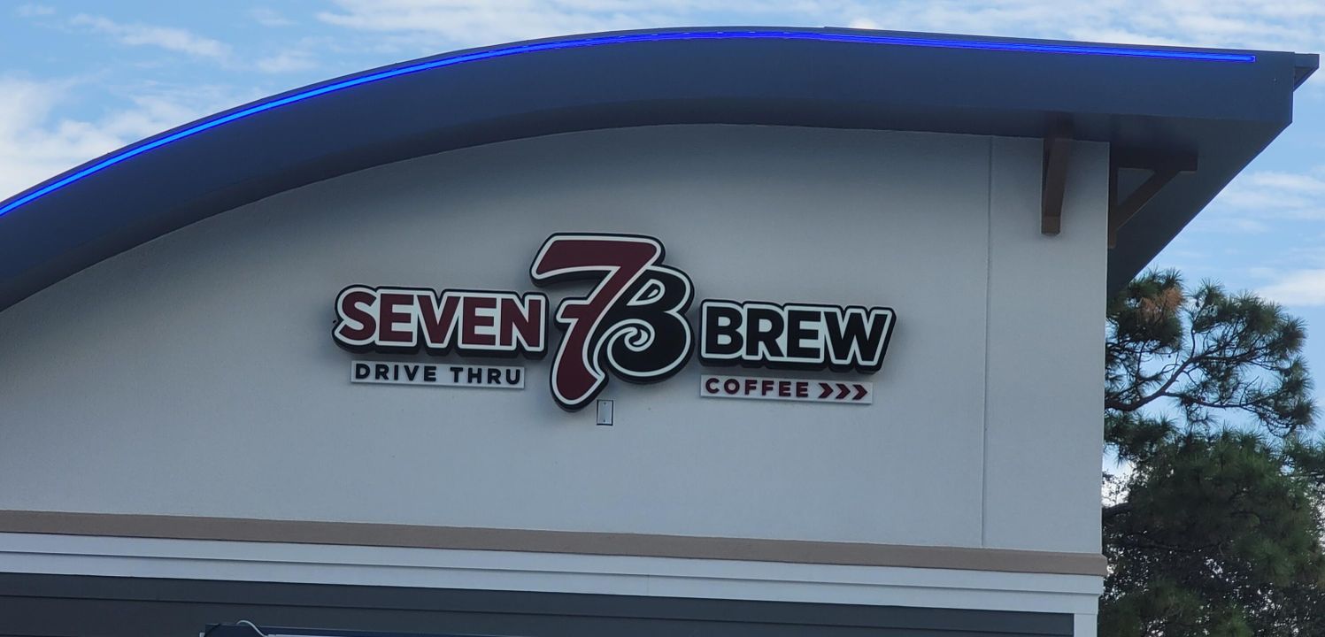 For Sale: $465,000 (3 beds, 2 baths, 1665 Square Feet)