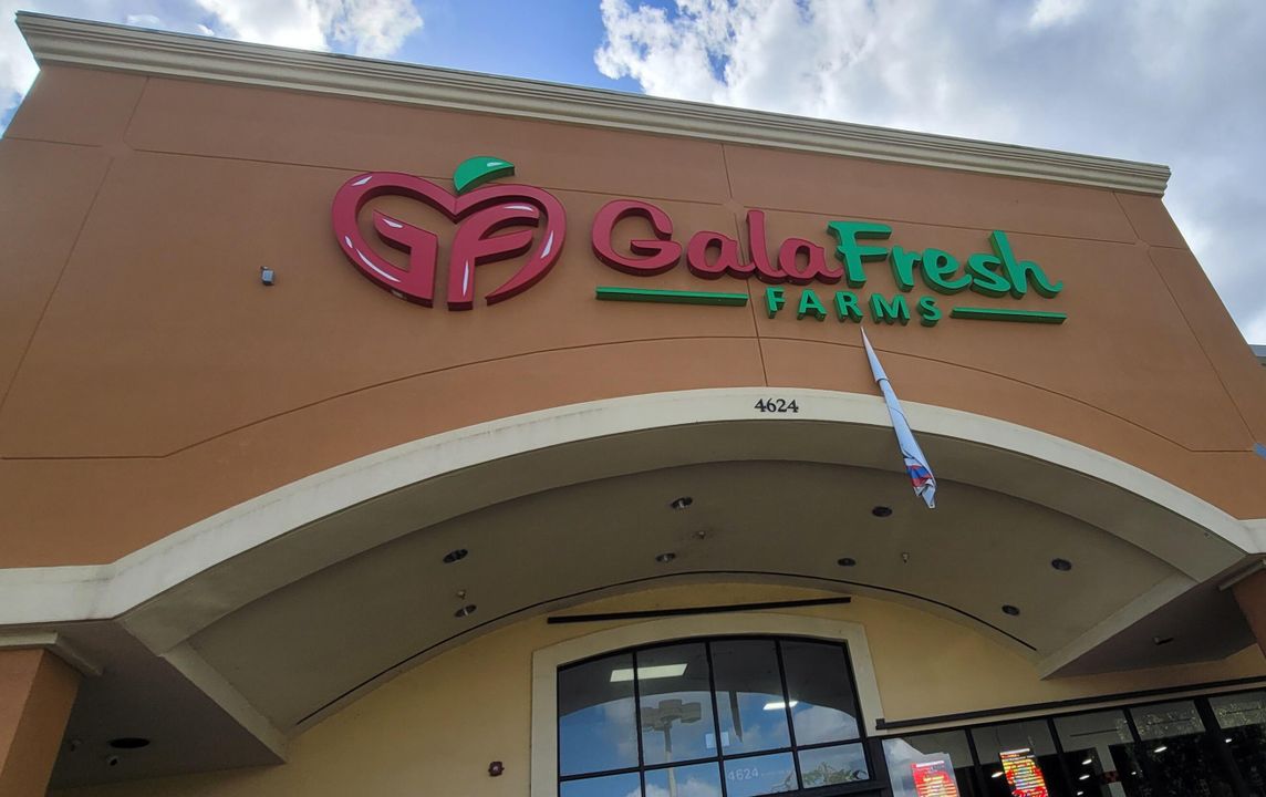 For Sale: $465,000 (3 beds, 2 baths, 1665 Square Feet)