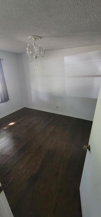 For Sale: $465,000 (3 beds, 2 baths, 1665 Square Feet)