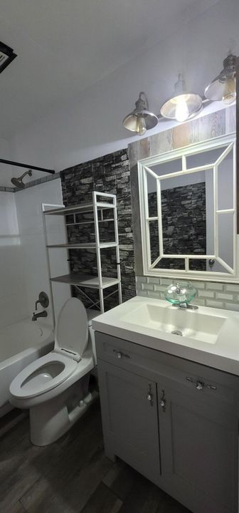 For Sale: $465,000 (3 beds, 2 baths, 1665 Square Feet)