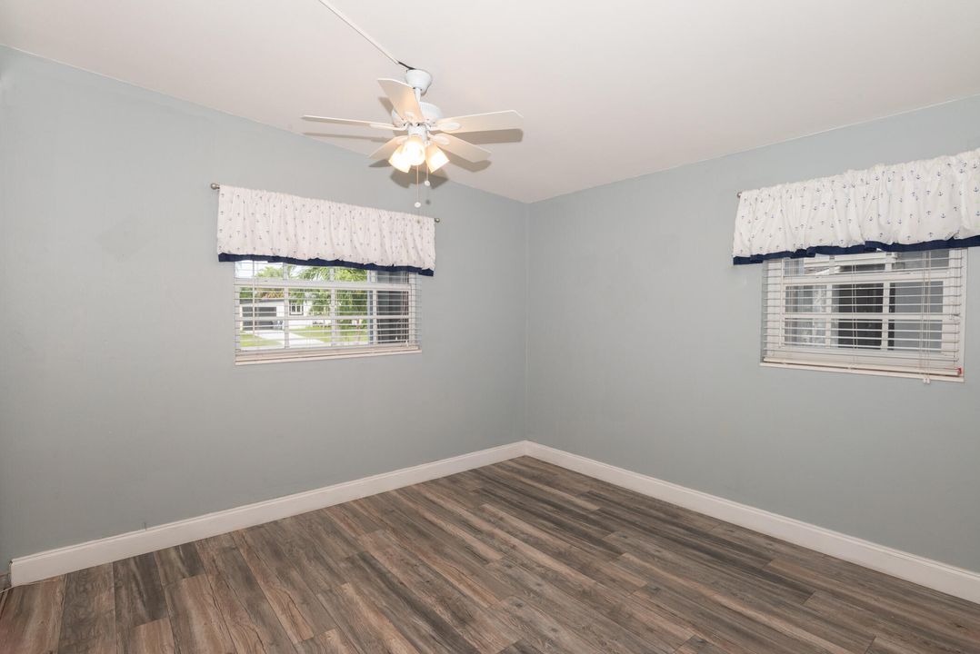 Active With Contract: $485,000 (3 beds, 2 baths, 1476 Square Feet)