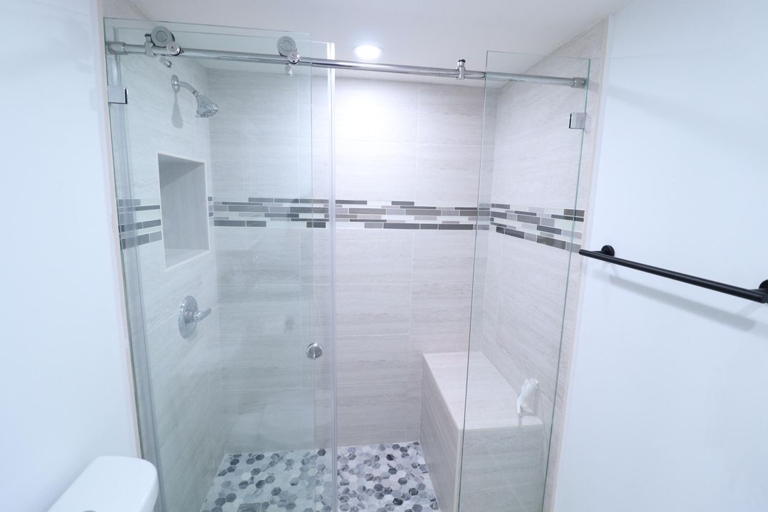 待售: $129,900 (2 贝兹, 2 浴室, 850 平方英尺)