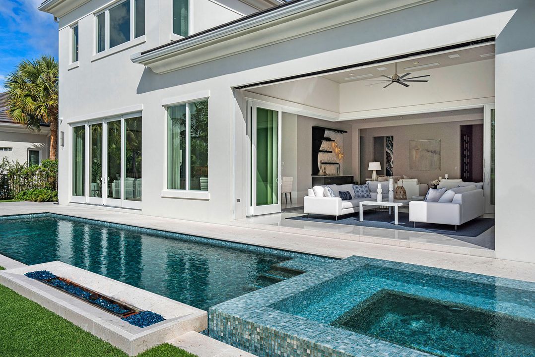 待售: $11,995,000 (5 贝兹, 6 浴室, 6109 平方英尺)