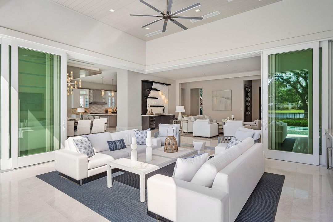 待售: $11,995,000 (5 贝兹, 6 浴室, 6109 平方英尺)