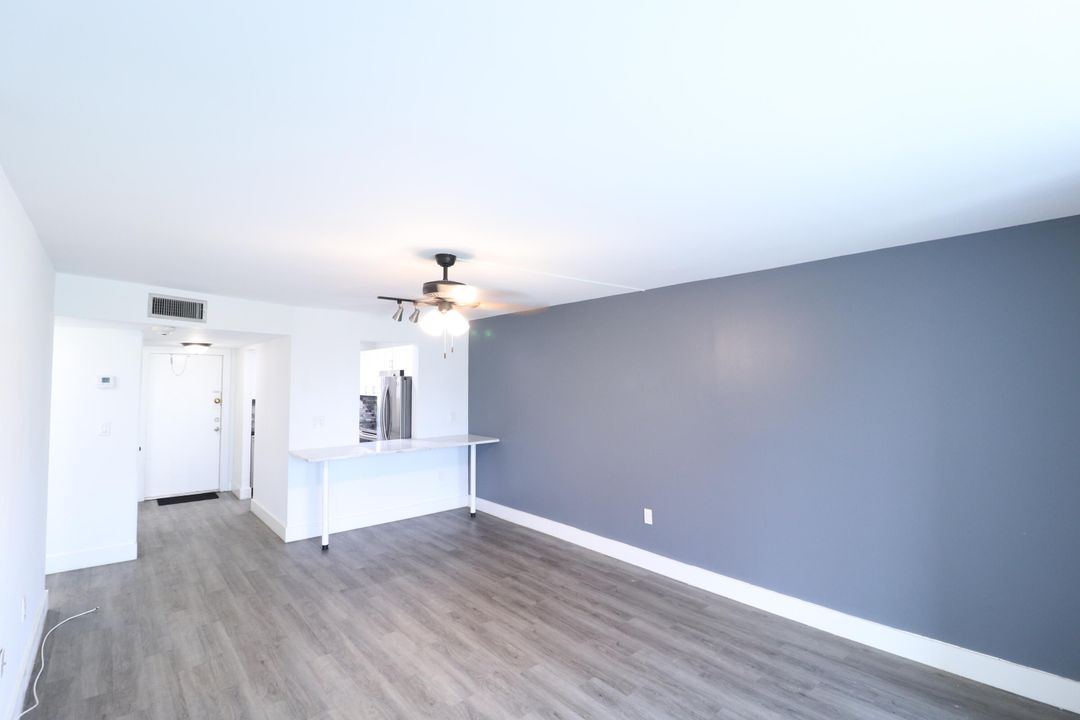 待售: $129,900 (2 贝兹, 2 浴室, 850 平方英尺)