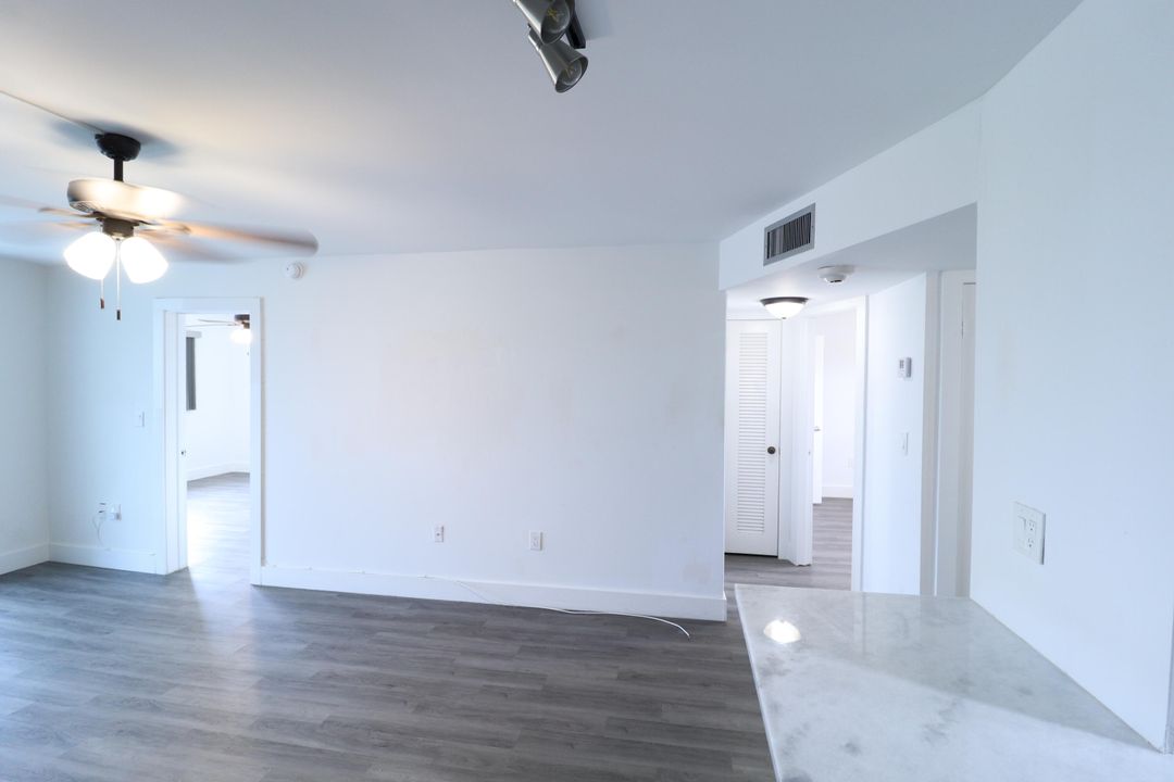 待售: $129,900 (2 贝兹, 2 浴室, 850 平方英尺)