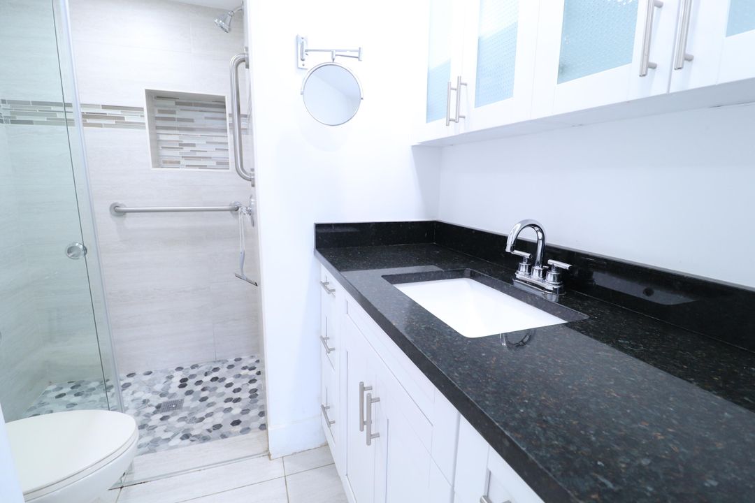 待售: $129,900 (2 贝兹, 2 浴室, 850 平方英尺)