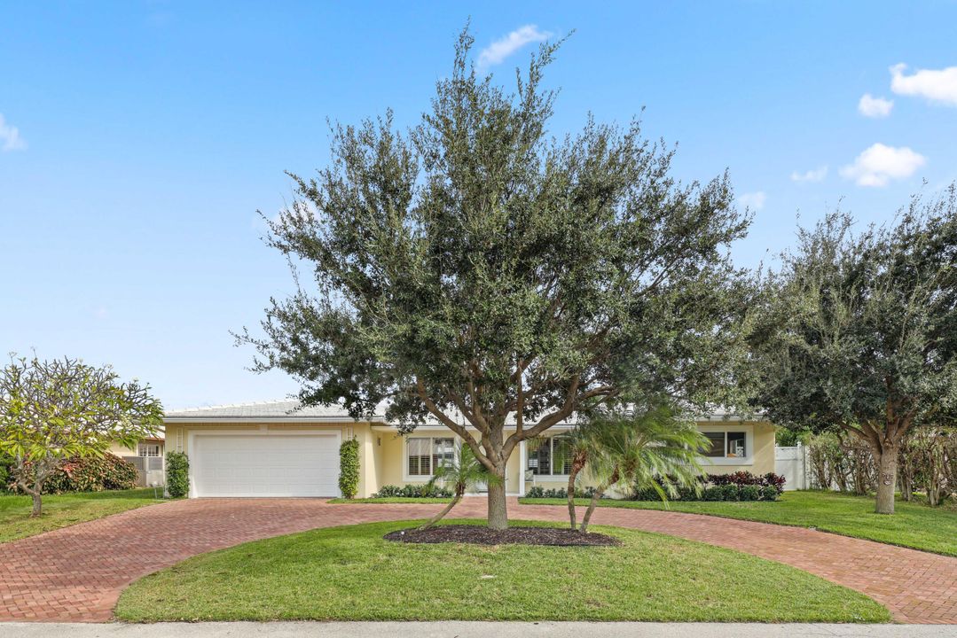 En Venta: $1,049,000 (3 camas, 2 baños, 1911 Pies cuadrados)