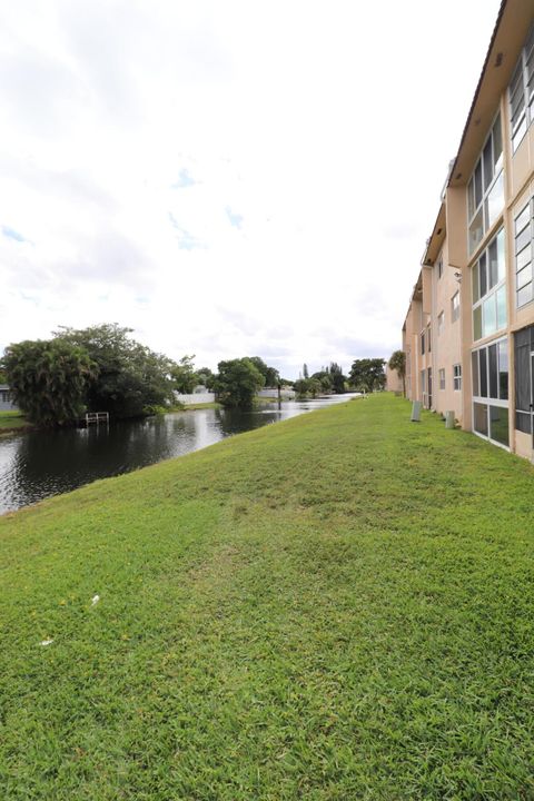 待售: $129,900 (2 贝兹, 2 浴室, 850 平方英尺)