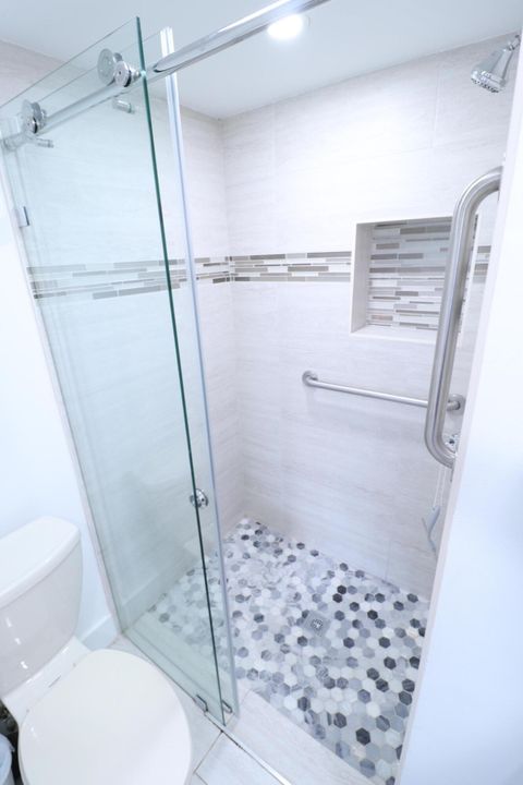 待售: $129,900 (2 贝兹, 2 浴室, 850 平方英尺)