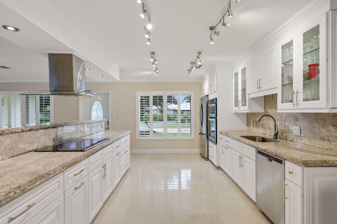 En Venta: $1,049,000 (3 camas, 2 baños, 1911 Pies cuadrados)