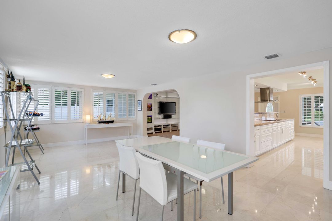 En Venta: $1,049,000 (3 camas, 2 baños, 1911 Pies cuadrados)