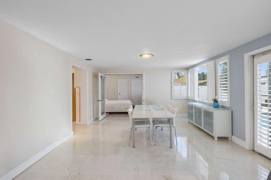 En Venta: $1,049,000 (3 camas, 2 baños, 1911 Pies cuadrados)