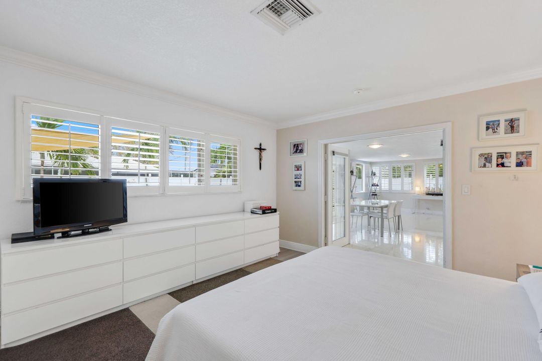 En Venta: $1,049,000 (3 camas, 2 baños, 1911 Pies cuadrados)