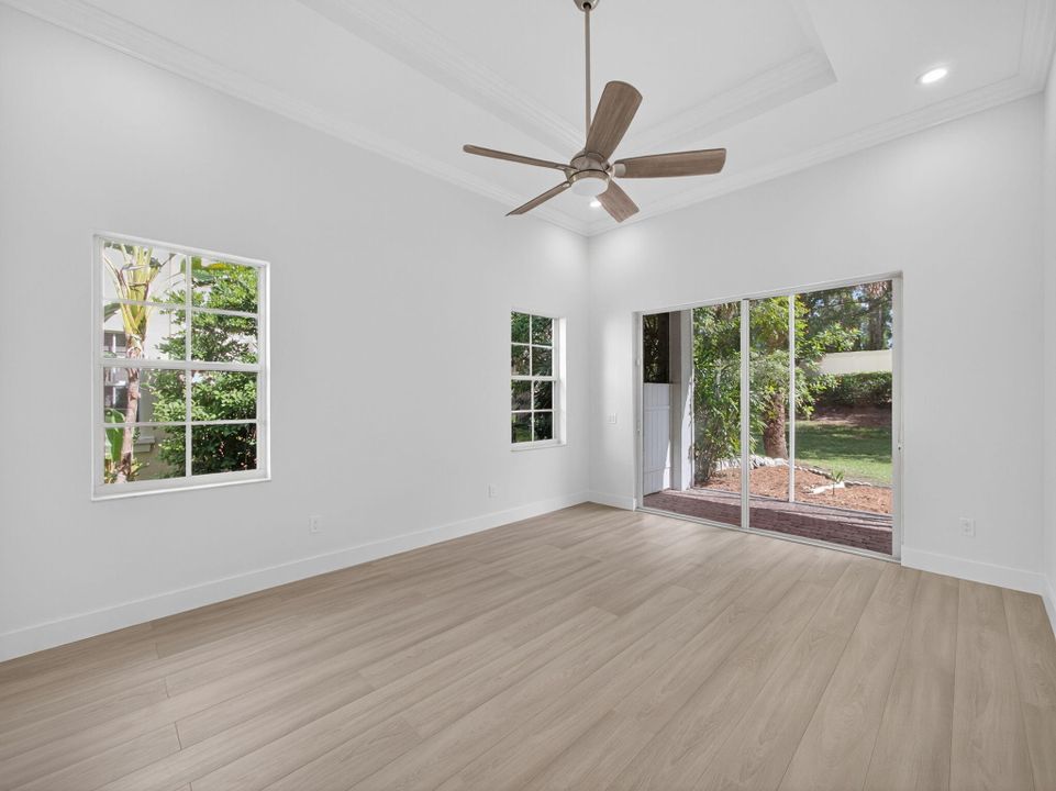 For Sale: $875,000 (3 beds, 2 baths, 1841 Square Feet)