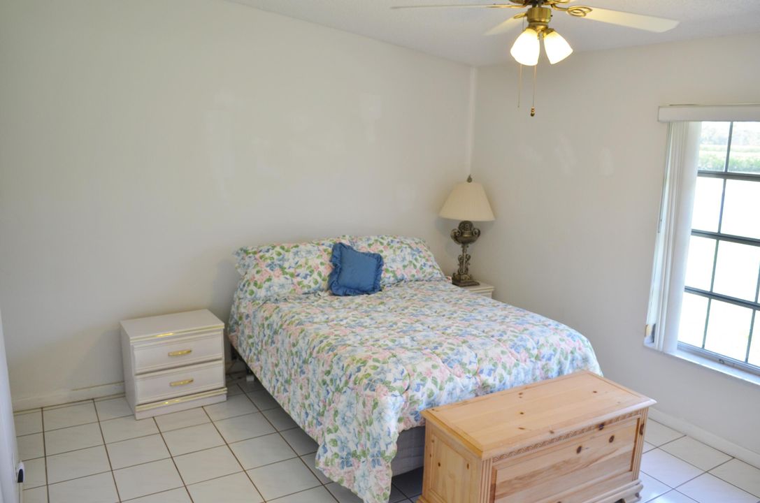 For Sale: $319,000 (2 beds, 2 baths, 1169 Square Feet)