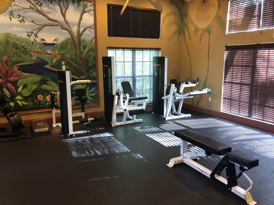 For Sale: $425,000 (2 beds, 2 baths, 1188 Square Feet)