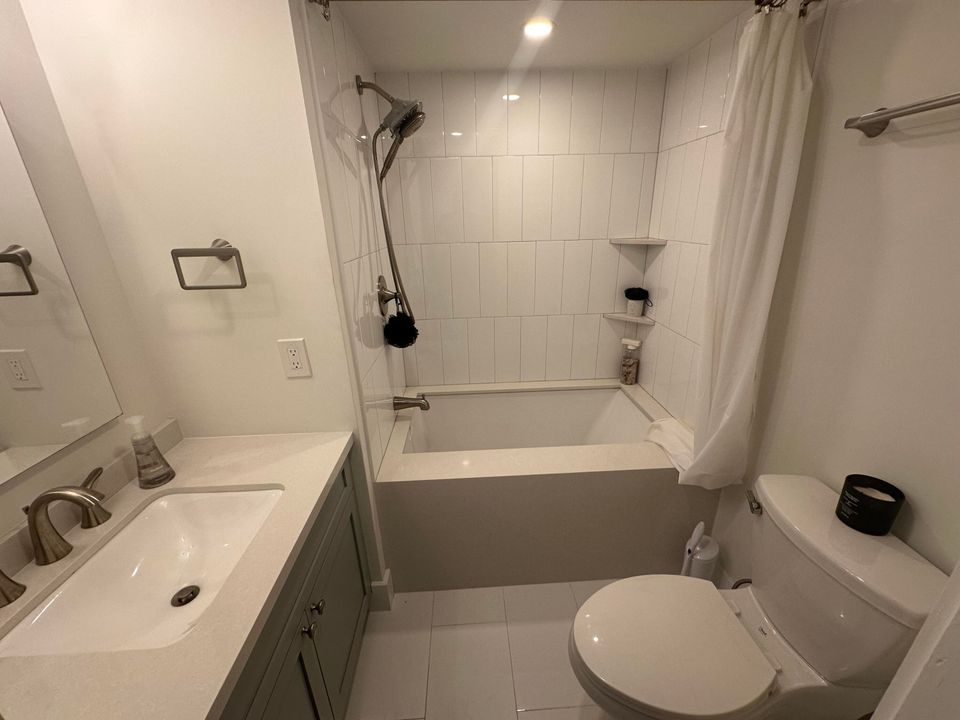 For Sale: $425,000 (2 beds, 2 baths, 1188 Square Feet)