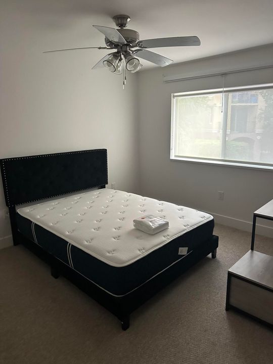 For Sale: $425,000 (2 beds, 2 baths, 1188 Square Feet)