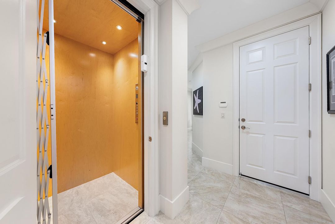 For Sale: $1,965,000 (4 beds, 3 baths, 3424 Square Feet)