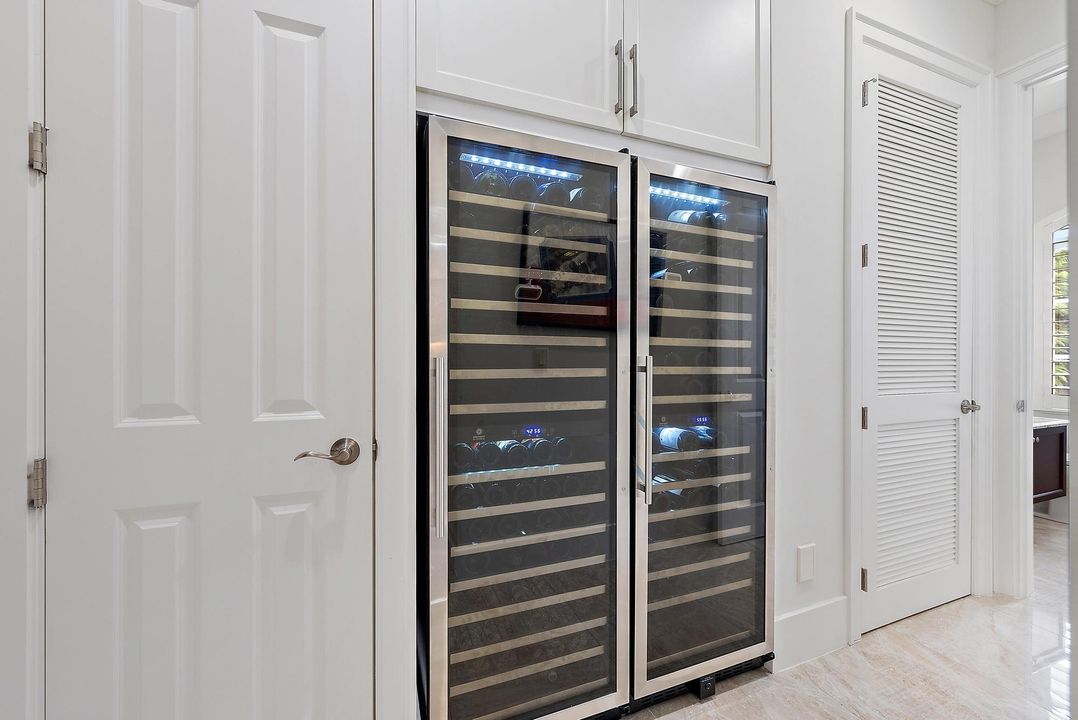 For Sale: $1,965,000 (4 beds, 3 baths, 3424 Square Feet)