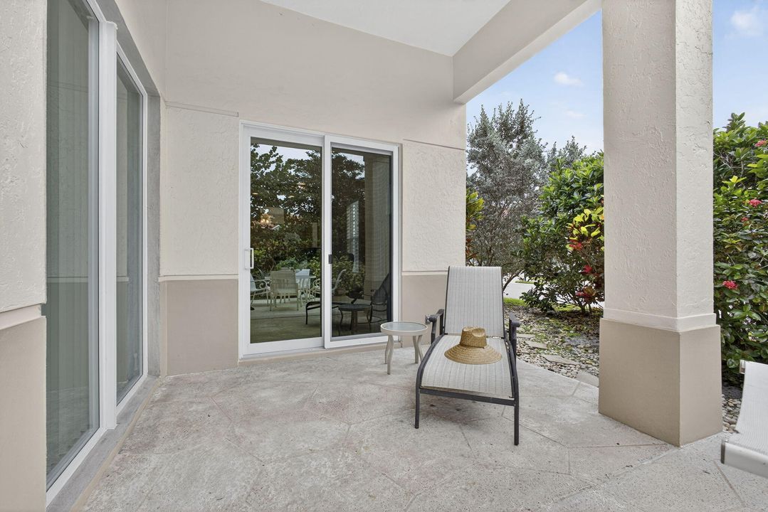 Activo con contrato: $675,000 (3 camas, 2 baños, 1467 Pies cuadrados)