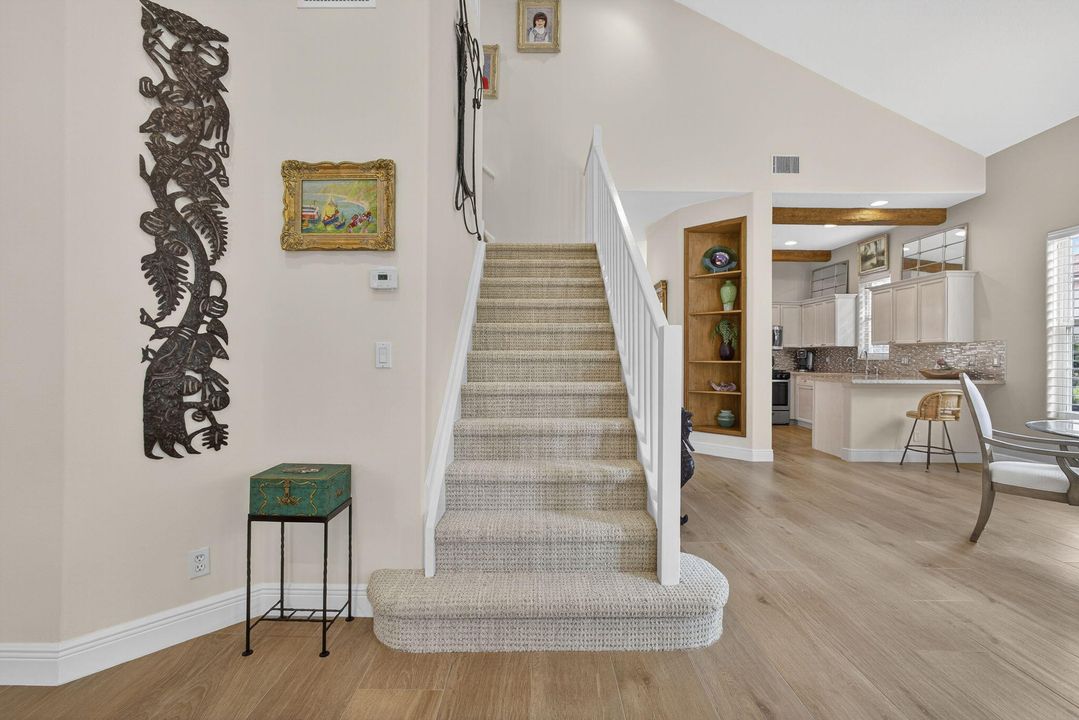 Activo con contrato: $675,000 (3 camas, 2 baños, 1467 Pies cuadrados)