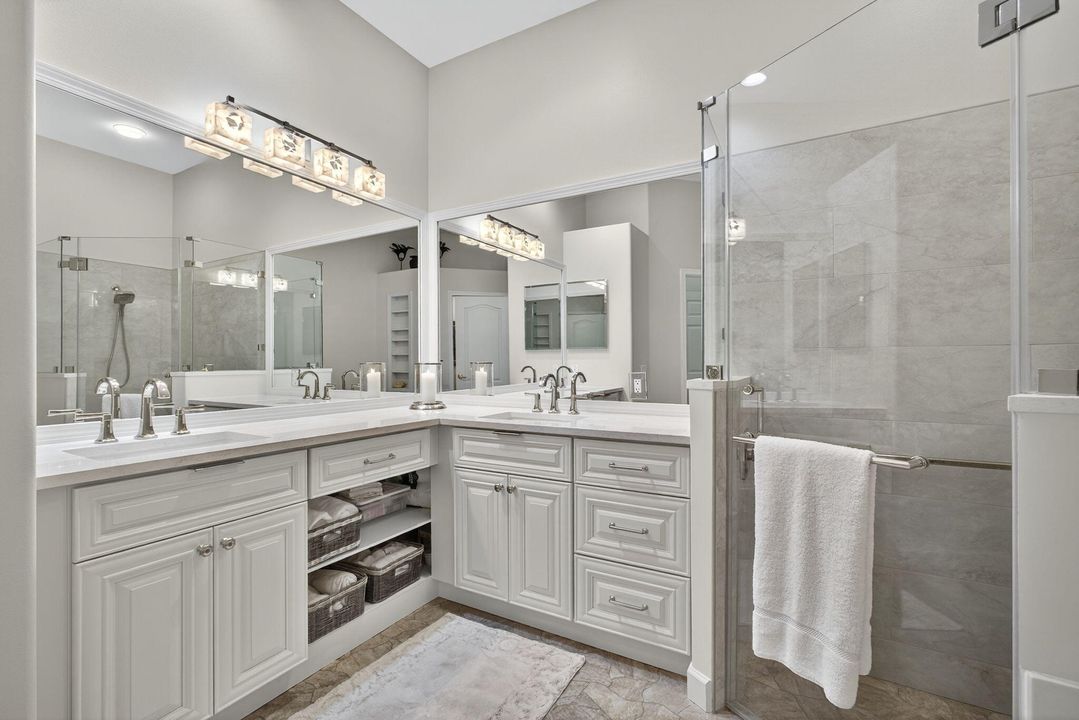 Activo con contrato: $675,000 (3 camas, 2 baños, 1467 Pies cuadrados)