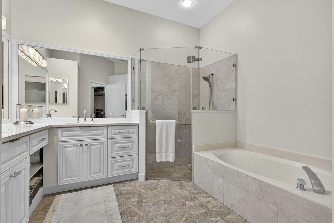 Activo con contrato: $675,000 (3 camas, 2 baños, 1467 Pies cuadrados)