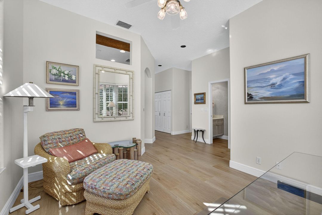 Activo con contrato: $675,000 (3 camas, 2 baños, 1467 Pies cuadrados)