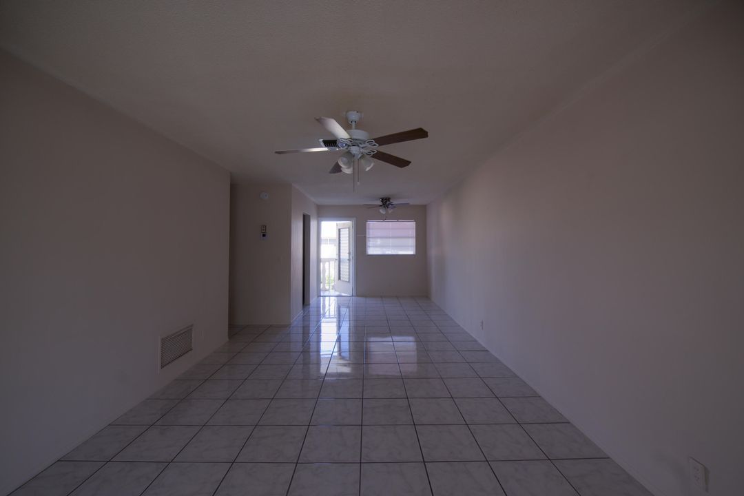 For Sale: $75,000 (1 beds, 1 baths, 624 Square Feet)