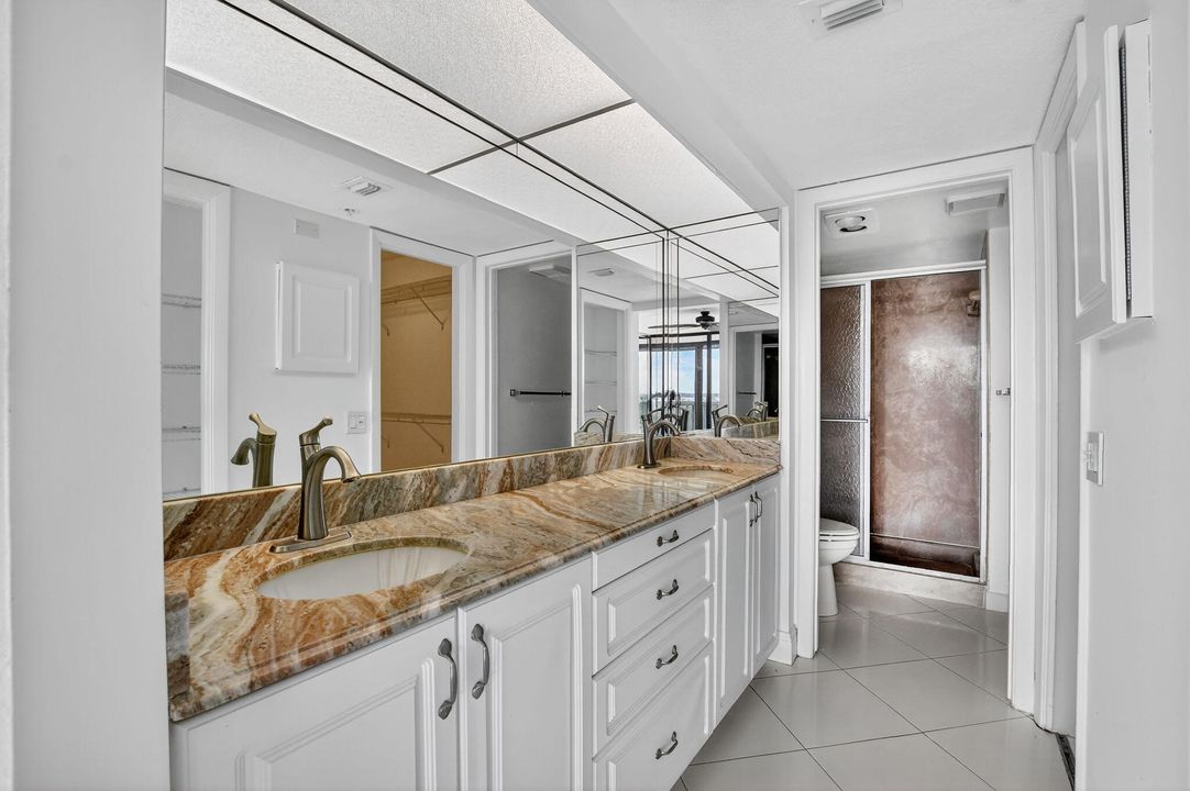 For Sale: $224,900 (2 beds, 2 baths, 1207 Square Feet)