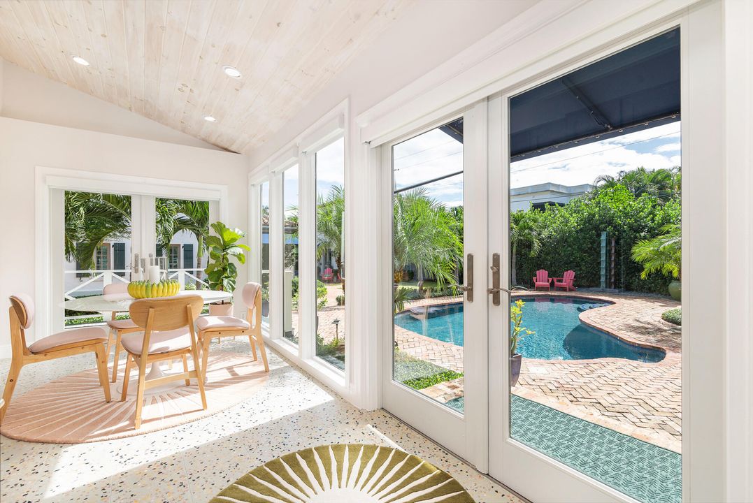 For Sale: $12,550,000 (9 beds, 7 baths, 7261 Square Feet)