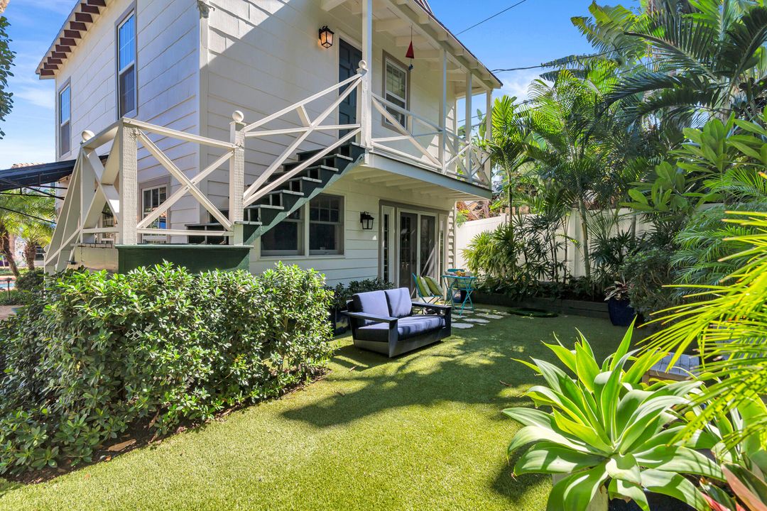 For Sale: $12,550,000 (9 beds, 7 baths, 7261 Square Feet)