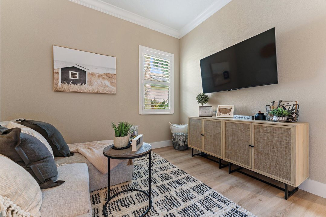 Active With Contract: $699,000 (3 beds, 2 baths, 2039 Square Feet)