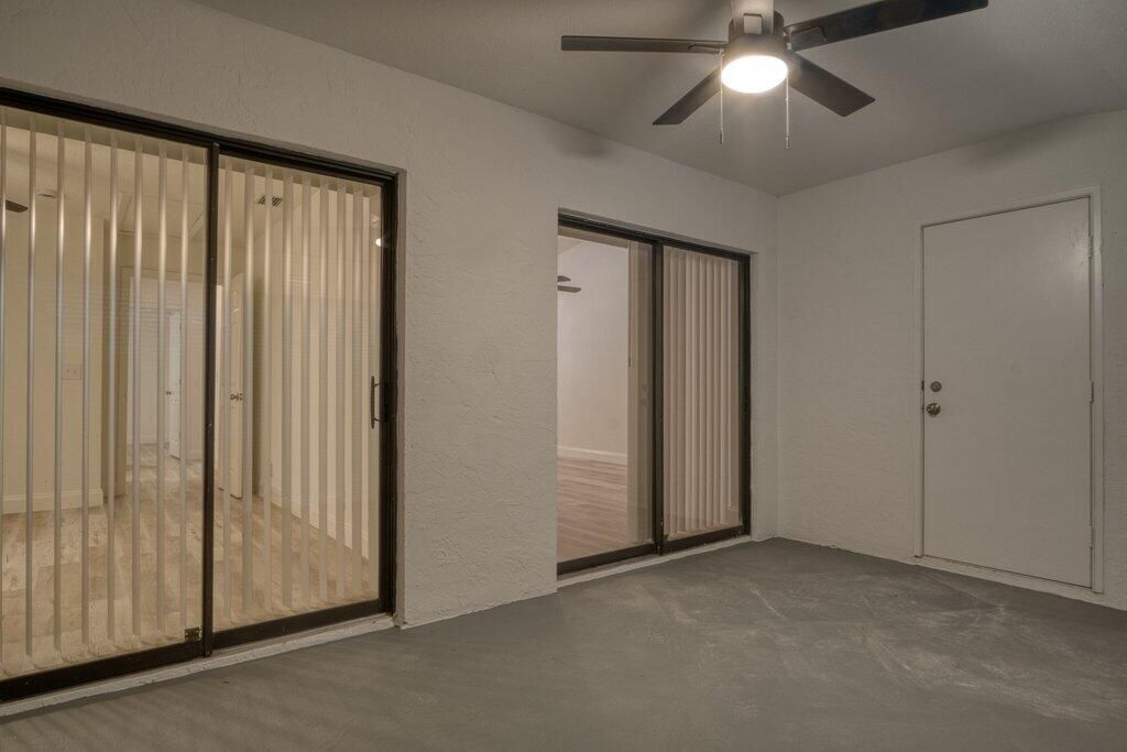 Active With Contract: $239,900 (2 beds, 2 baths, 1116 Square Feet)