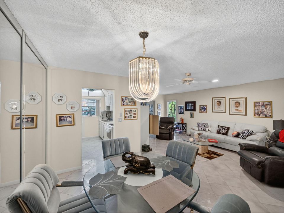 Active With Contract: $122,500 (1 beds, 2 baths, 1068 Square Feet)