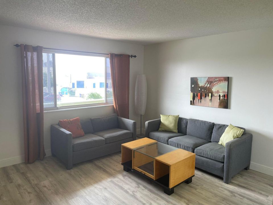 En Renta: $1,295 (1 camas, 1 baños, 642 Pies cuadrados)